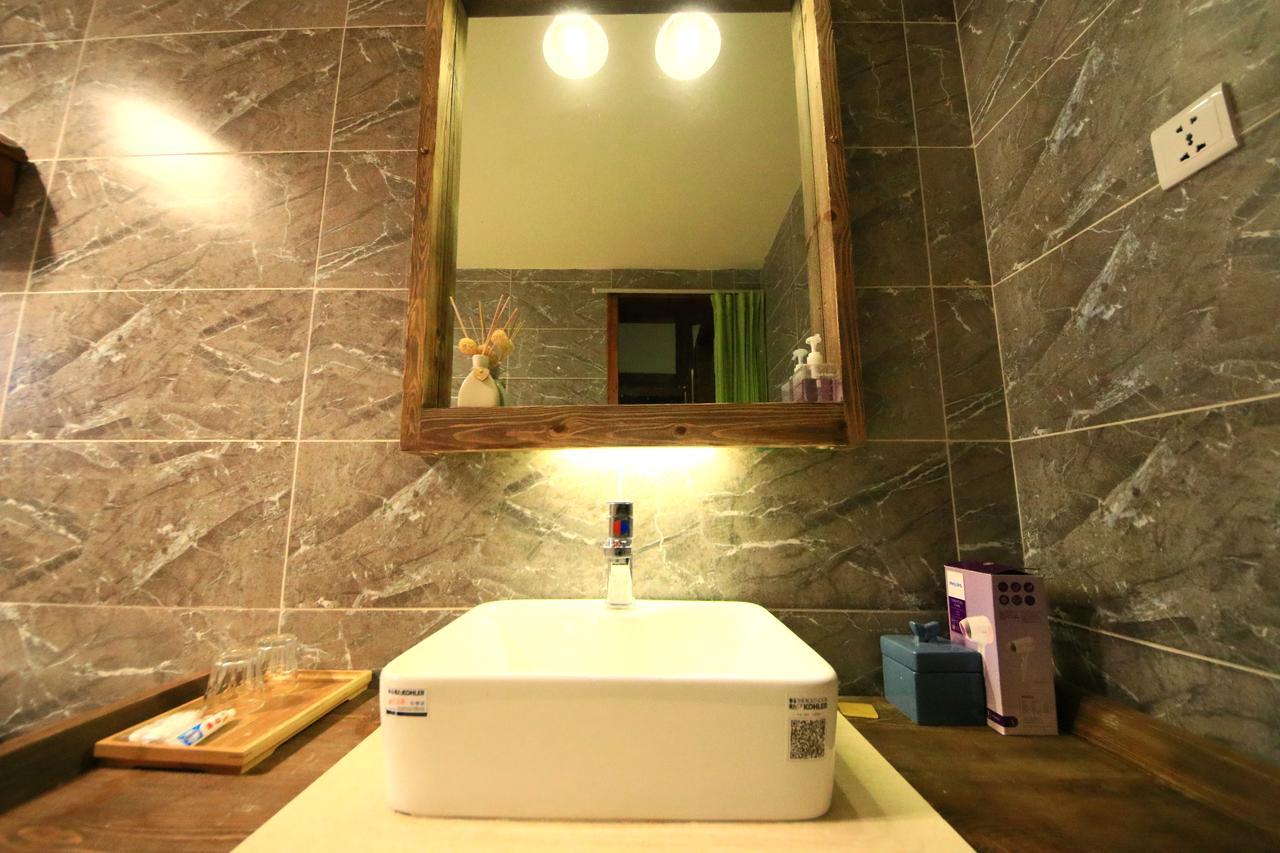 Peter Goullart Boutique Inn Lijiang  Exterior photo