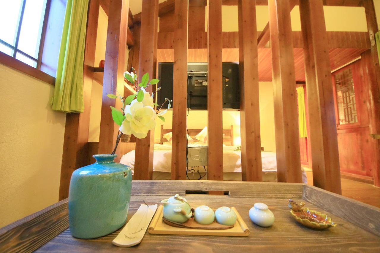 Peter Goullart Boutique Inn Lijiang  Exterior photo